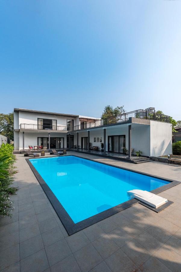 Saffronstays Mayfair Gardens 4 Bedroom Petfriendly Pool Villa Алібаґ Екстер'єр фото
